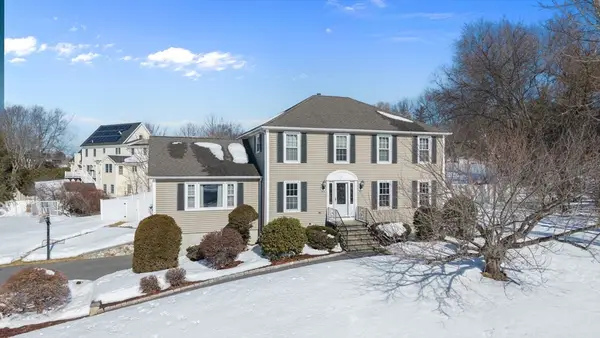 4 Thomas William Way, Chelmsford, MA 01824