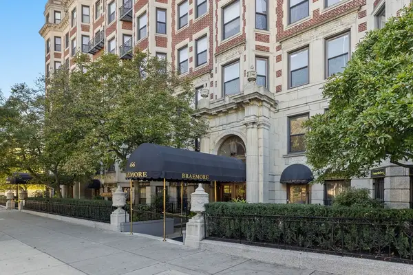 466 Commonwealth Ave #305, Boston, MA 02215