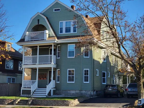 60 June St, Worcester, MA 01602