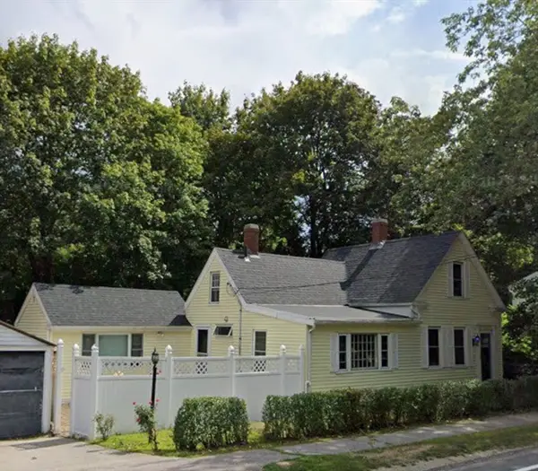 156 Fort Hill St, Hingham, MA 02043
