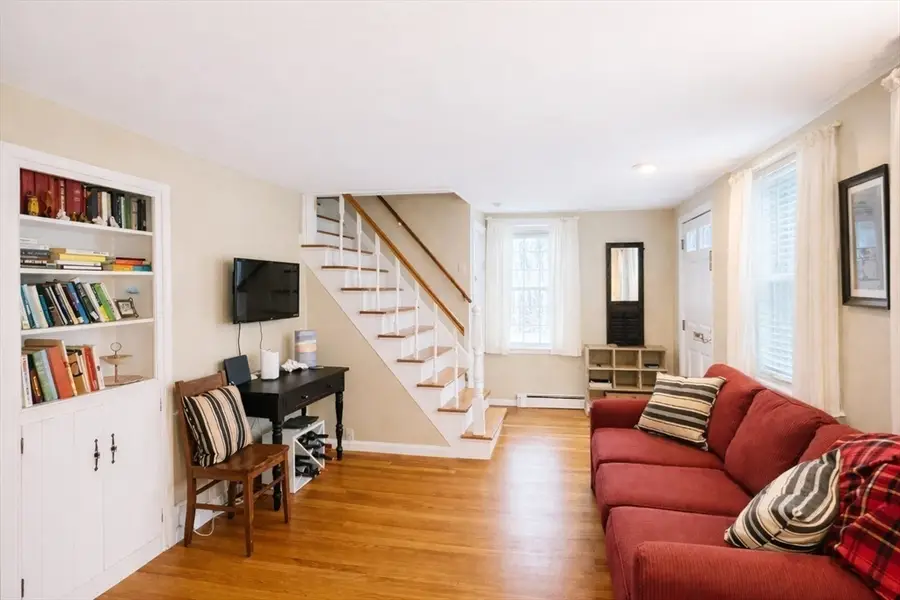 156 Fort Hill St, Hingham, MA 02043 - #3