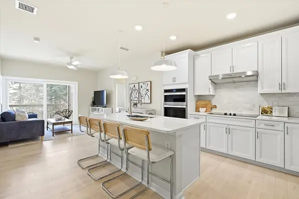 300 Martins Landing #505, North Reading, MA 01864