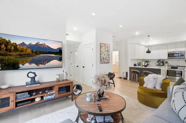 101 - 105 Condor Street #304, Boston, MA 02128