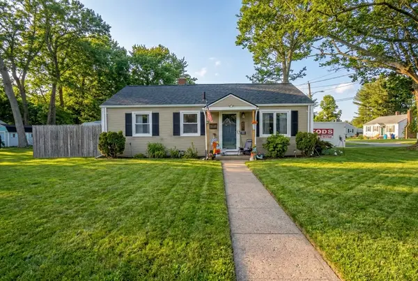 65 Helen Cir, East Longmeadow, MA 01028