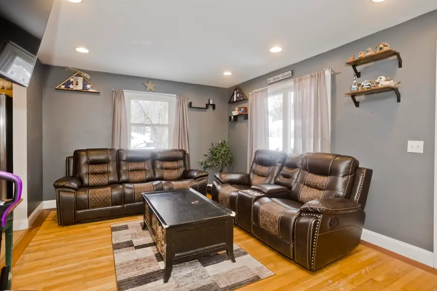 65 Helen Cir, East Longmeadow, MA 01028 - #3