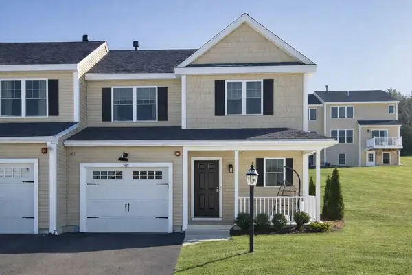 1401 Kenwood Way #1401, Clinton, MA 01510