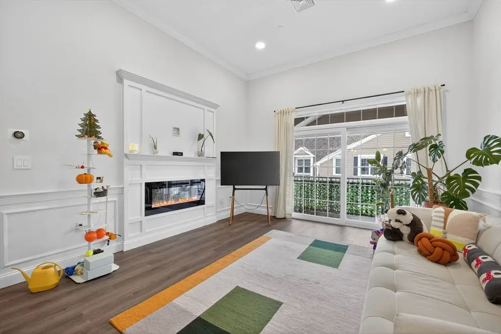 320 Middlesex Ave #C405, Medford, MA 02155 - #1