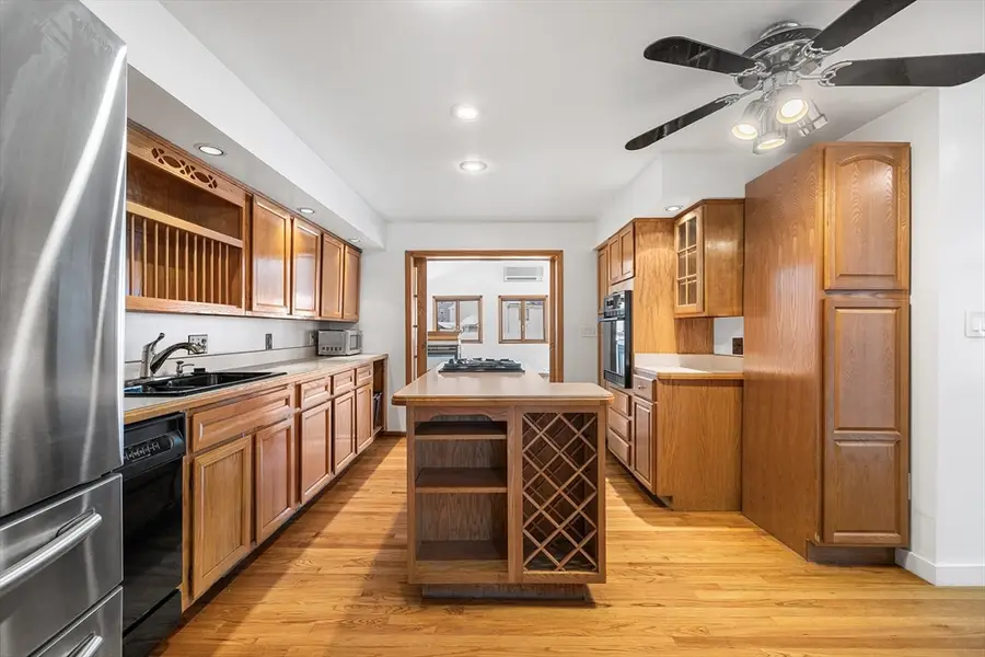 34 Paris St, Everett, MA 02149 - #3