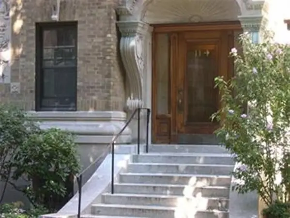 118 Riverway #12A, Boston, MA 02215 - #3