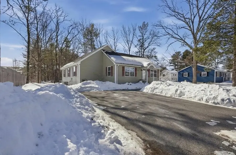 24 Holly Street, Billerica, MA 01821 - #3