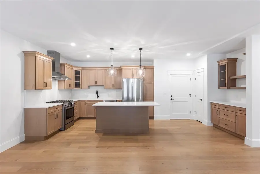 134 Court St #1, Plymouth, MA 02360 - #2