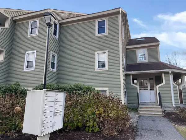 164 Heritage Dr #164, Northbridge, MA 01588