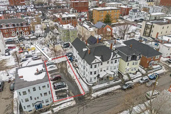 76 Haverhill, Lawrence, MA 01844