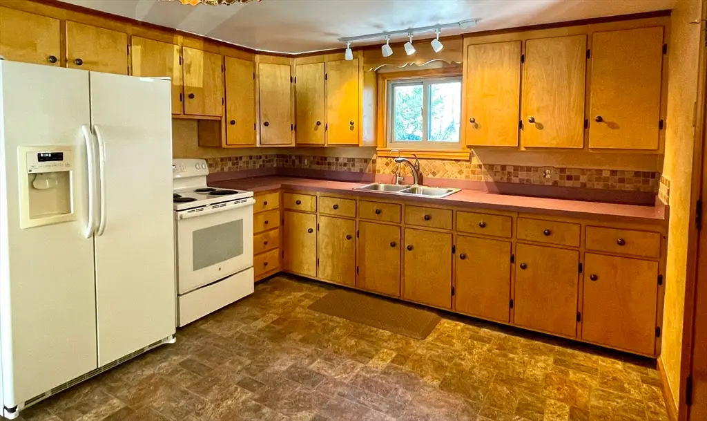 57 Winter St, Leominster, MA 01453 - #1