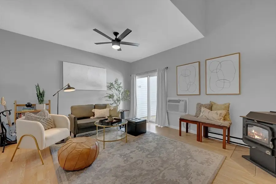 104 Riverview Pl #C, Southbridge, MA 01550 - #2