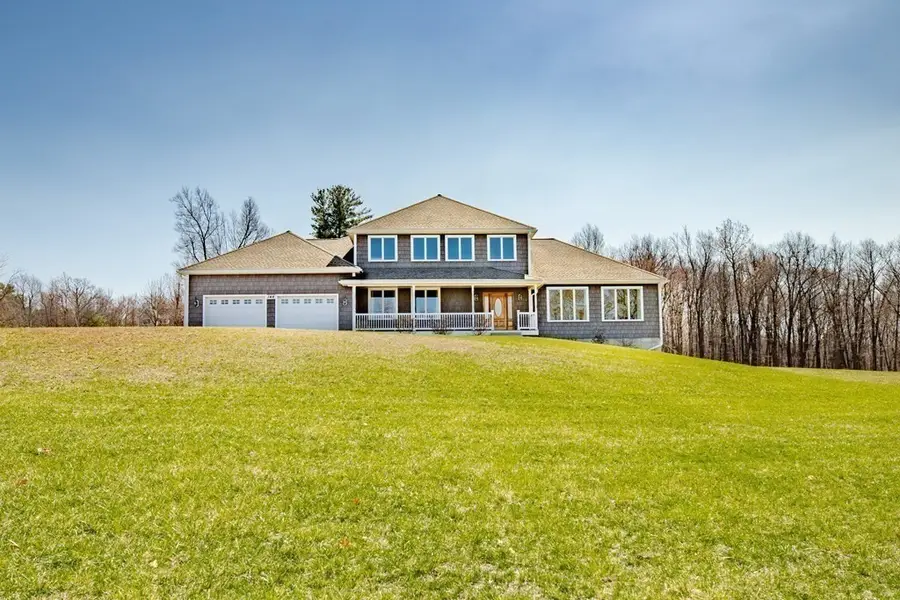 146 Elmwood Rd, Lunenburg, MA 01462 - #2