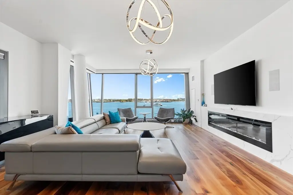 300 Pier 4 Blvd #5C, Boston, MA 02210 - #1