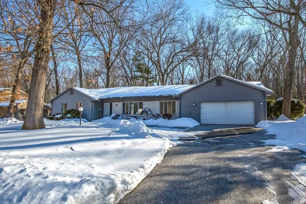 211 Academy Drive, Longmeadow, MA 01106 - #1