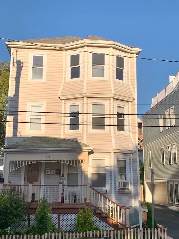 194 Boylston St, Boston, MA 02130