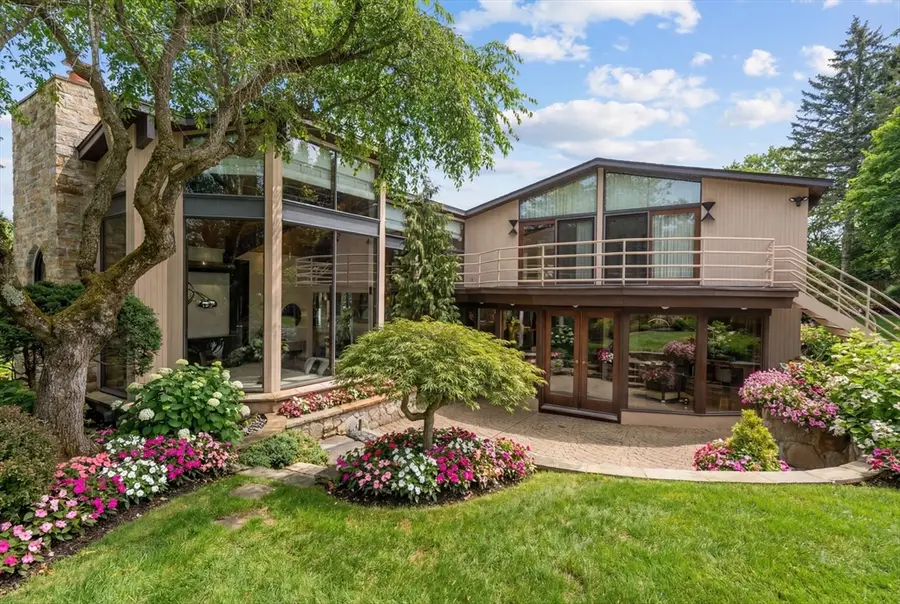 133 Oak Hill St, Newton, MA 02459 - #2