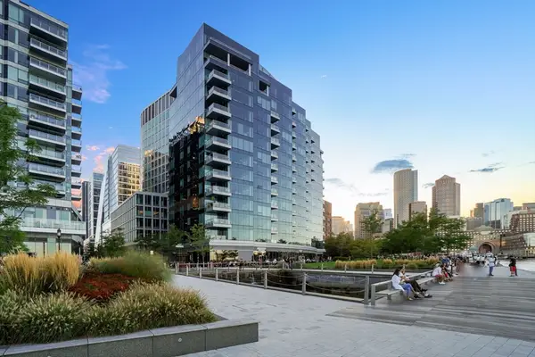 22 Liberty Dr #9, Boston, MA 02210