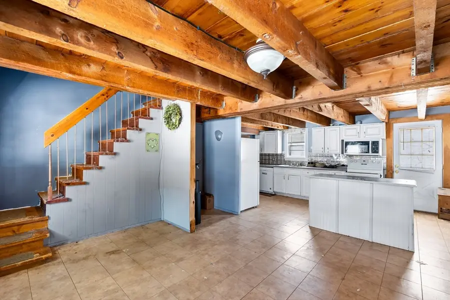 44 Squannacook Rd, Shirley, MA 01464 - #3