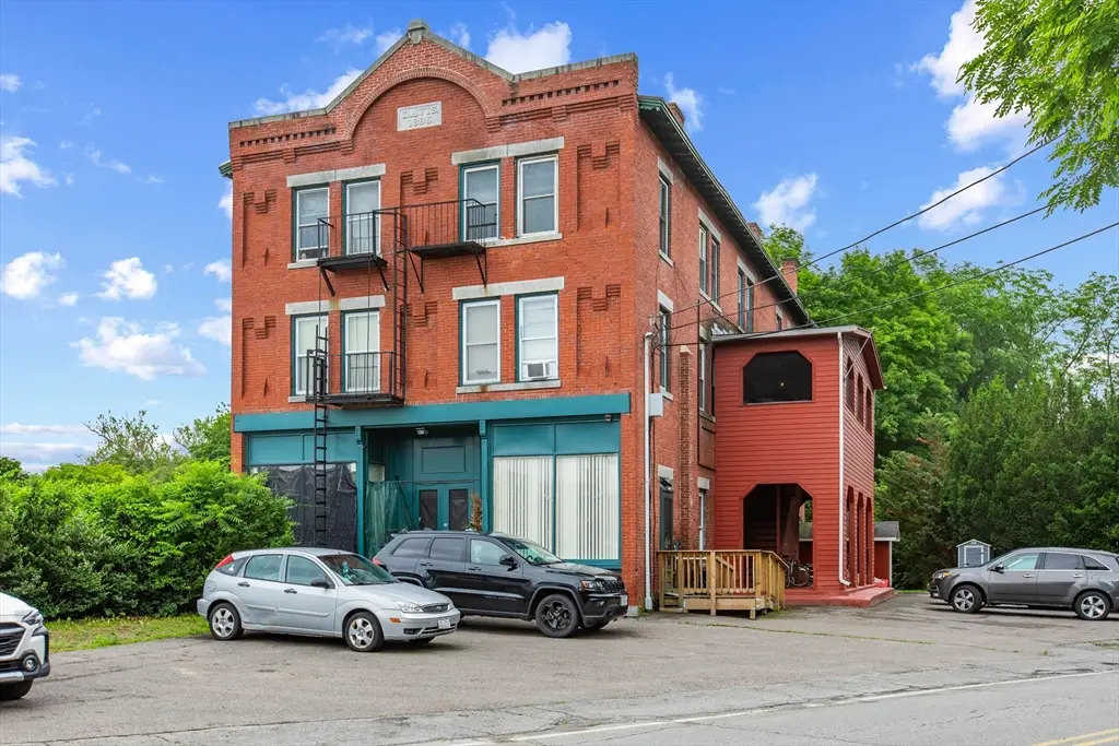 4 Davis St, Shirley, MA 01464 - #1