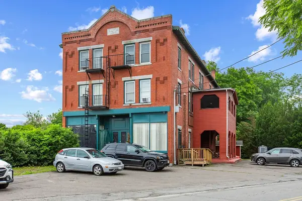 4 Davis St, Shirley, MA 01464