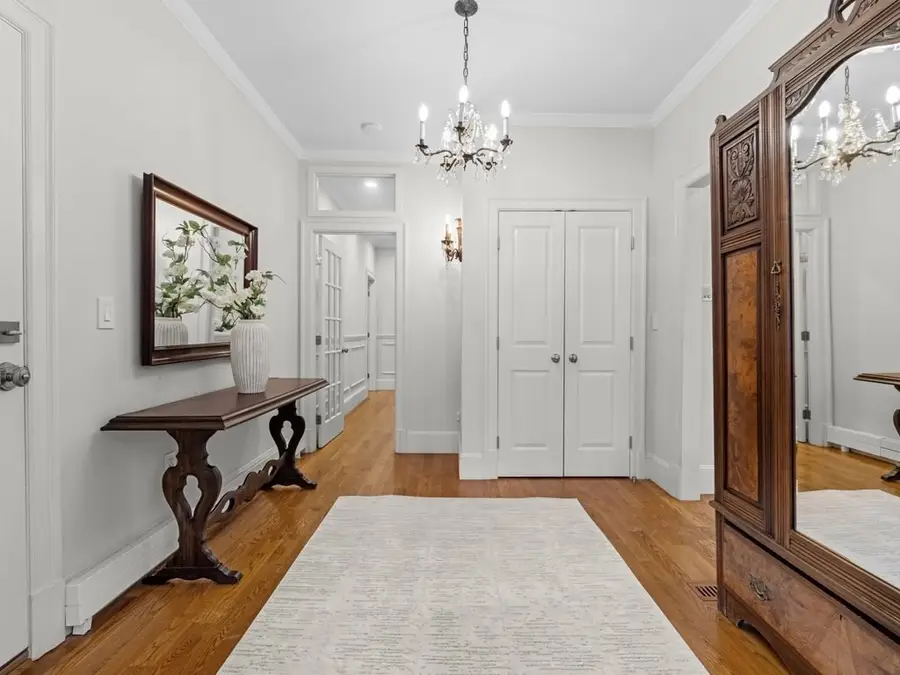 101 Winthrop Rd #1, Brookline, MA 02445 - #2