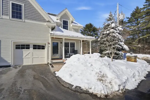 1 Junction Ln #1, Hamilton, MA 01982