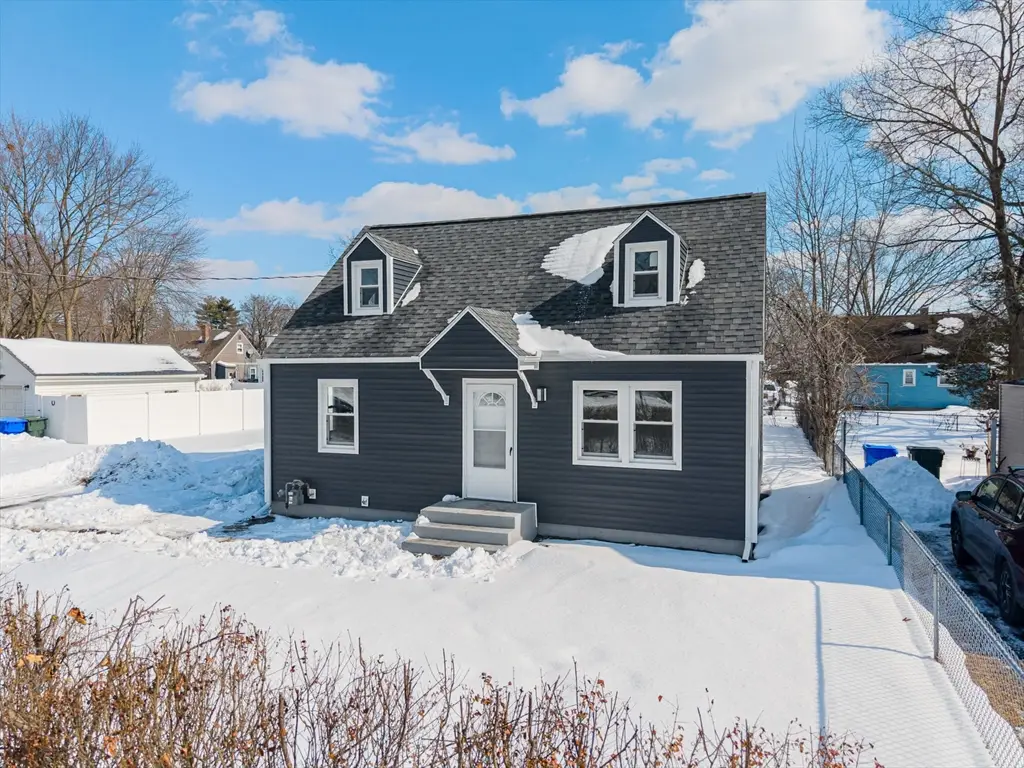 297 Breckwood Blvd, Springfield, MA 01109 - #1