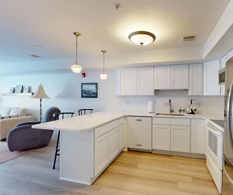 23 Greenleaves #107, Amherst, MA 01002 - #2