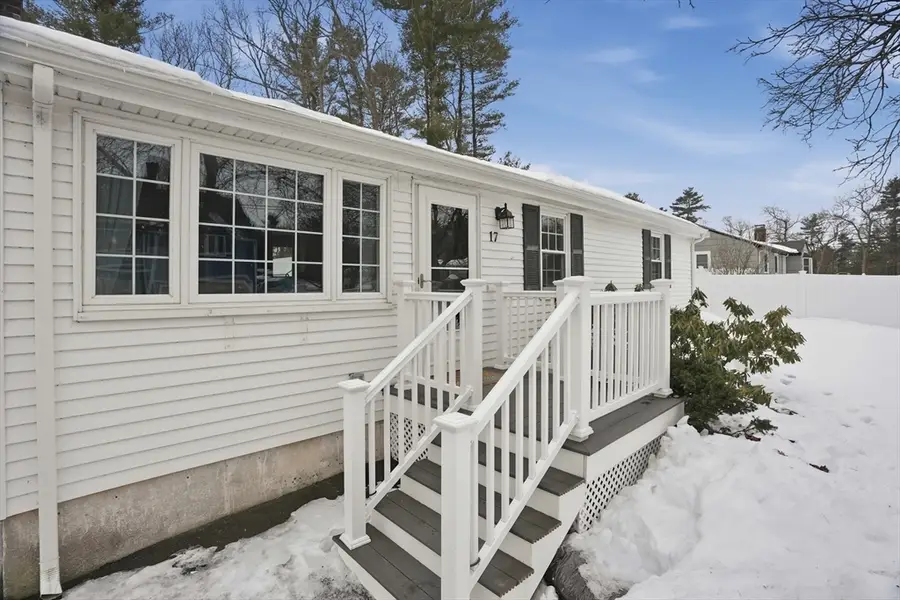 17 Pine Haven Cir, Rockland, MA 02370 - #2