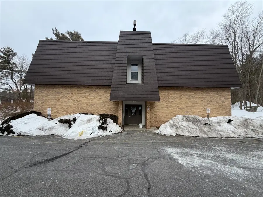 9 Shadowbrook Ln #1, Milford, MA 01757 - #2