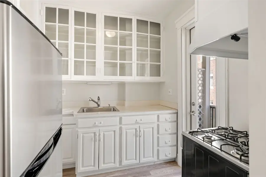 2 Avon Street #6, Cambridge, MA 02138 - #3