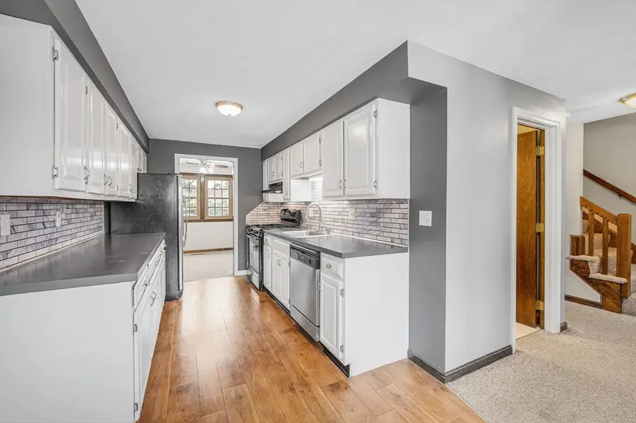 72 Apache Way #72, Tewksbury, MA 01876 - #2