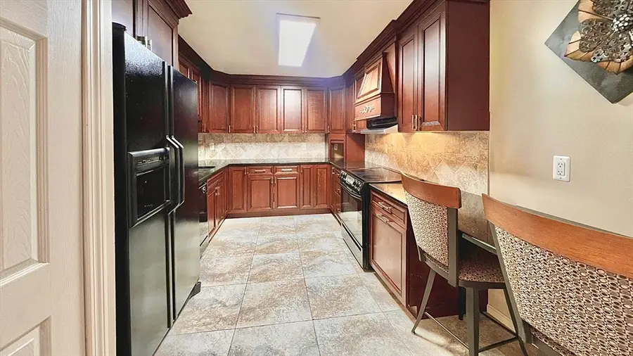 30 Revere Beach Pkwy #711, Medford, MA 02155 - #3