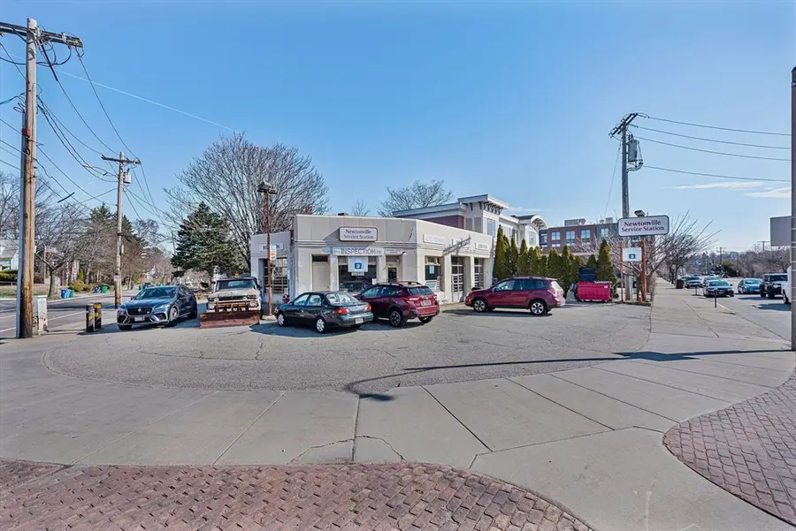 911 Washington St/lowell Ave, Newton, MA 02460 - #2