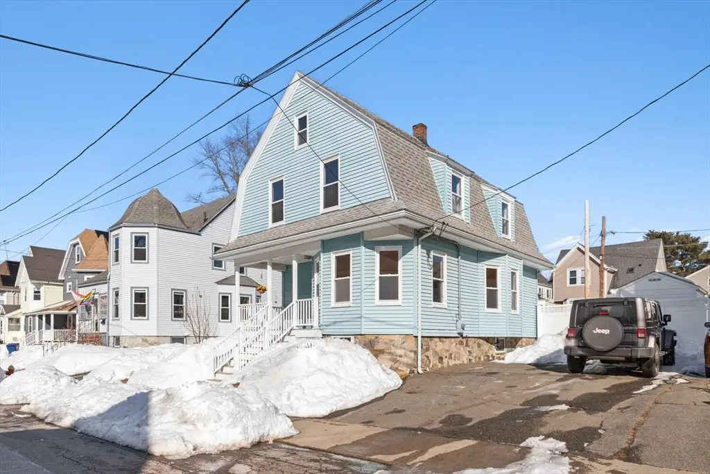 15 Cass St, Melrose, MA 02176 - #1
