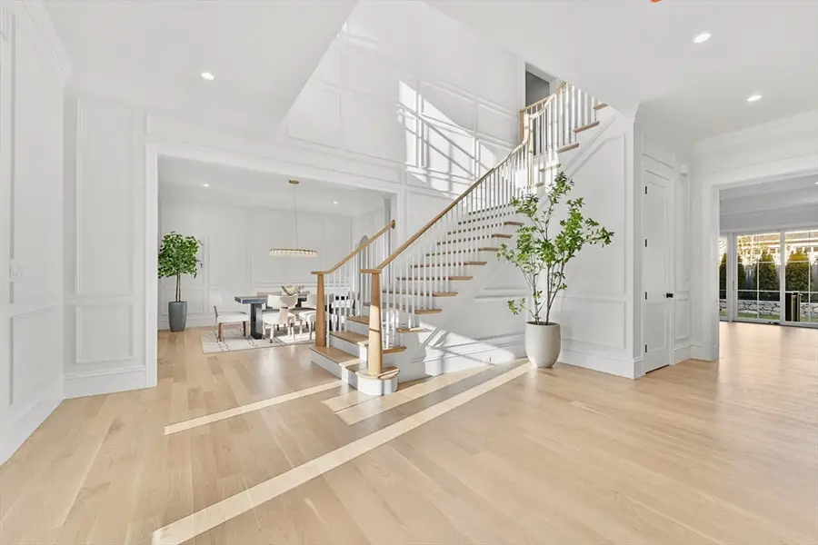 8 Crestview Road, Needham, MA 02492 - #3