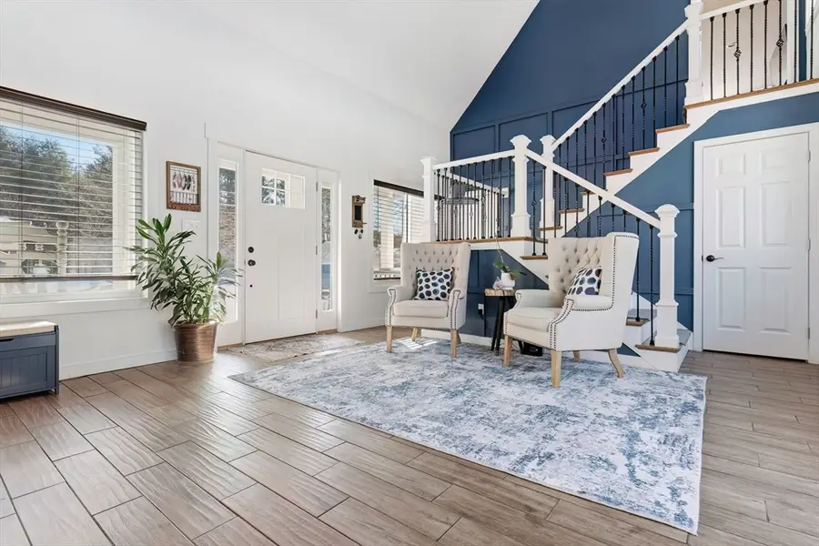 12 Warren St, Georgetown, MA 01833 - #2