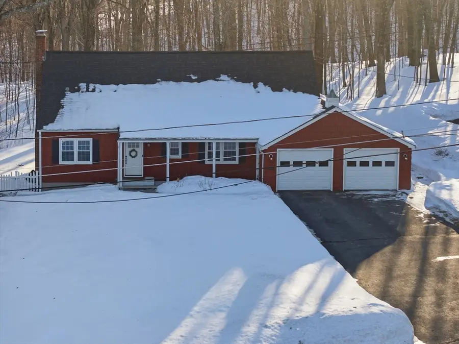 141 Bickford Hill Rd, Gardner, MA 01440 - #3