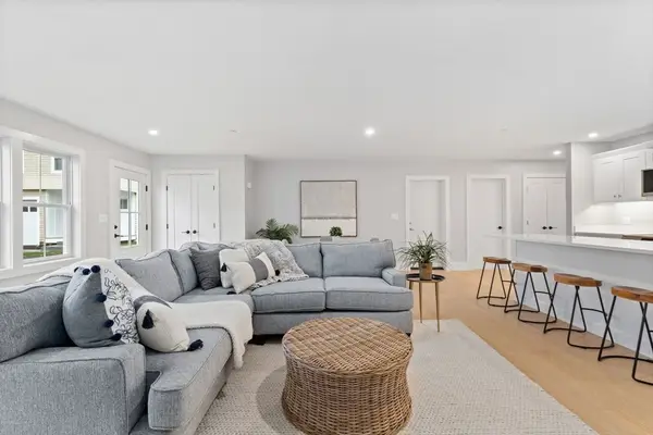 14 Old Country Way #B, Scituate, MA 02066