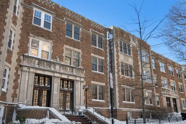 1517 Beacon #4, Brookline, MA 02445