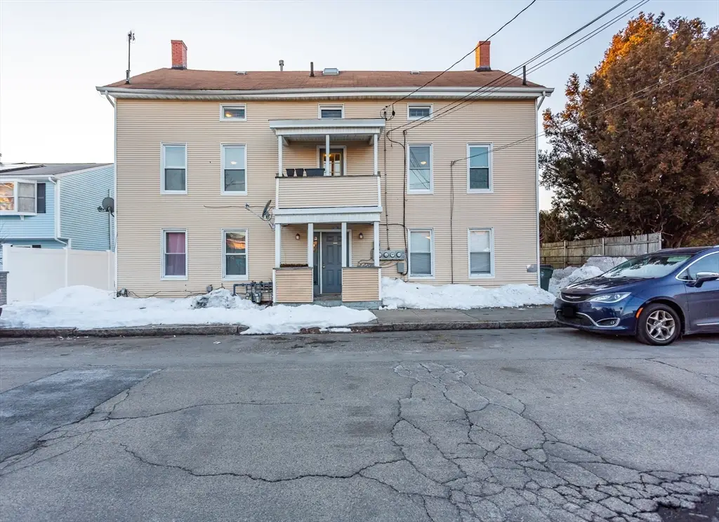 219 Montaup St, Fall River, MA 02724 - #1