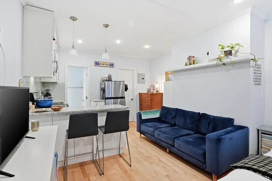 227 Marlborough St #2, Boston, MA 02116 - #3