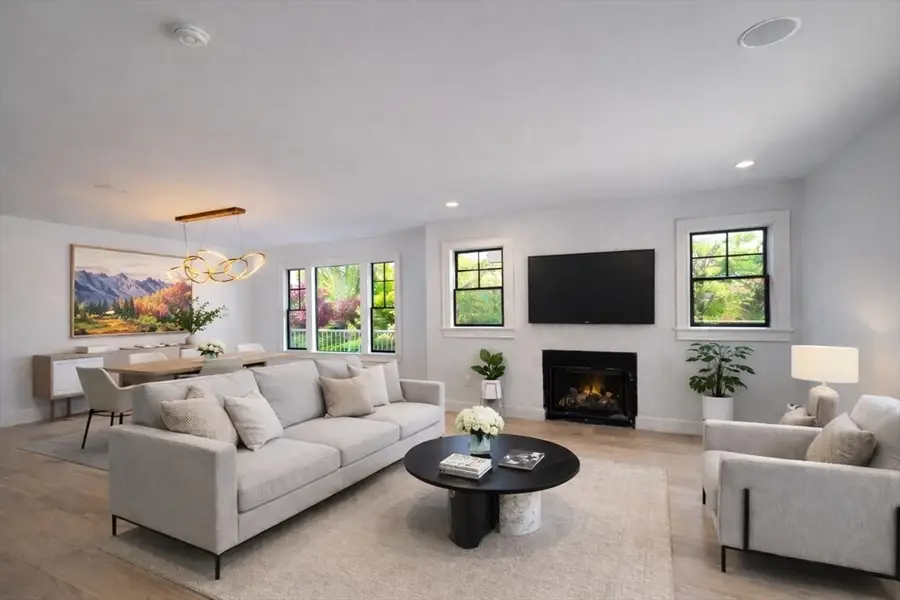 95 Stedman St #1, Brookline, MA 02446 - #3