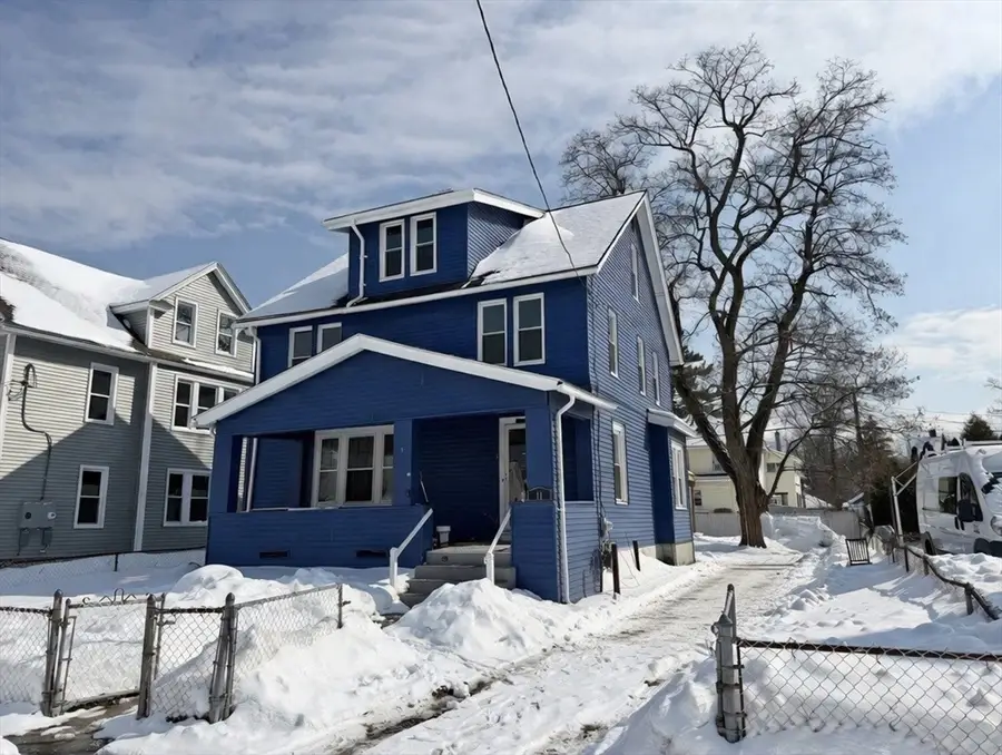 11 Crown St, Springfield, MA 01108 - #2