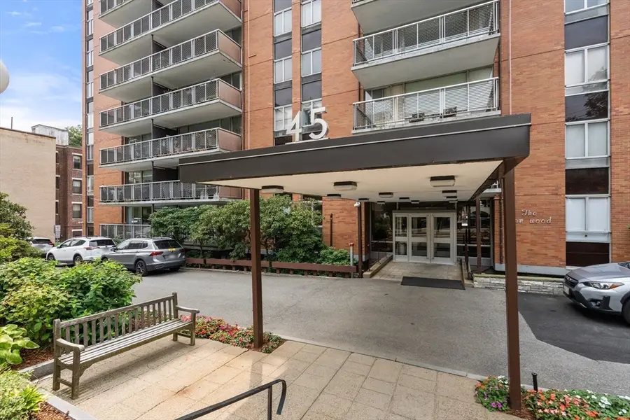45 Longwood Ave #712, Brookline, MA 02446 - #2