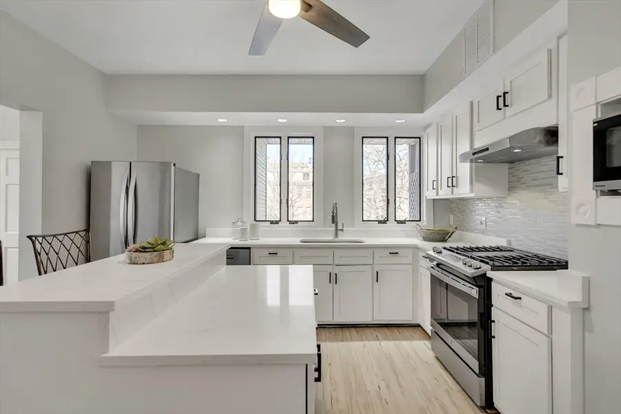 124 Chestnut St #2, Brookline, MA 02445 - #2